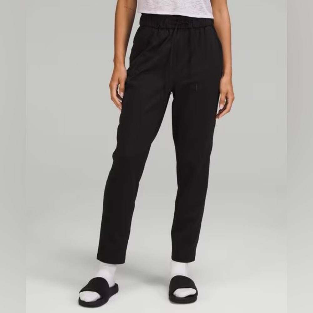 Lululemon Stretch High-Rise Pant 7/8 Length - Black Size 2